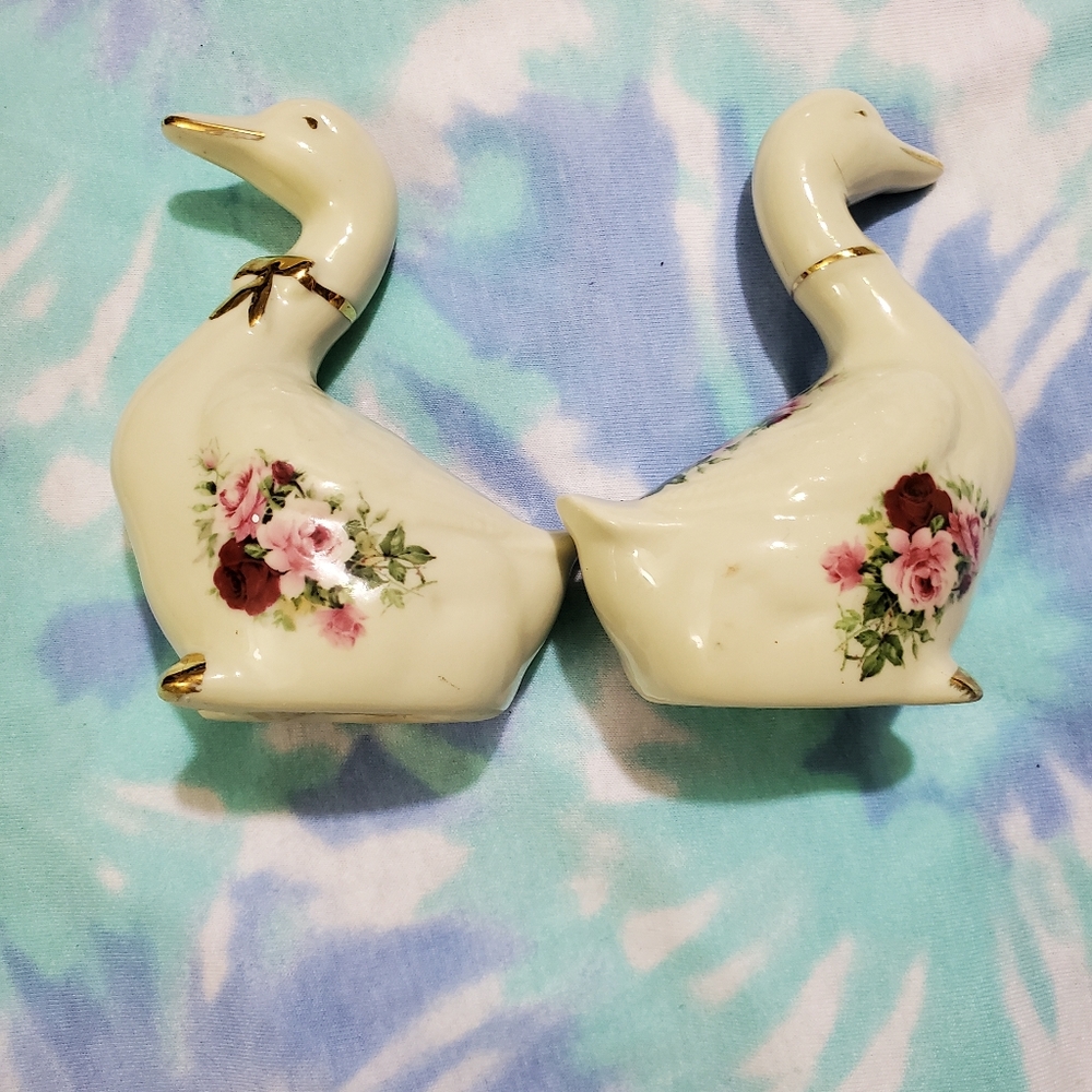 vintage duck salt and pepper shakers